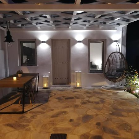 Yalos Luxury Home Agioi Saranta Екстериор снимка